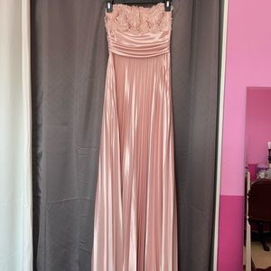 Windsor silk pink maxi prom dress